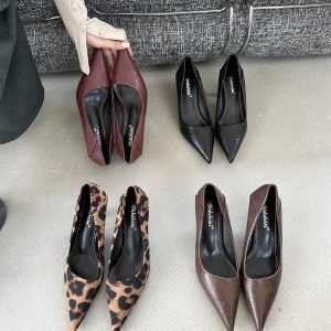 Women's Black Kitten Heel Shoes 3cm Soft Leather Work Shoes Comfortable for Standing Interview Office Low Heel