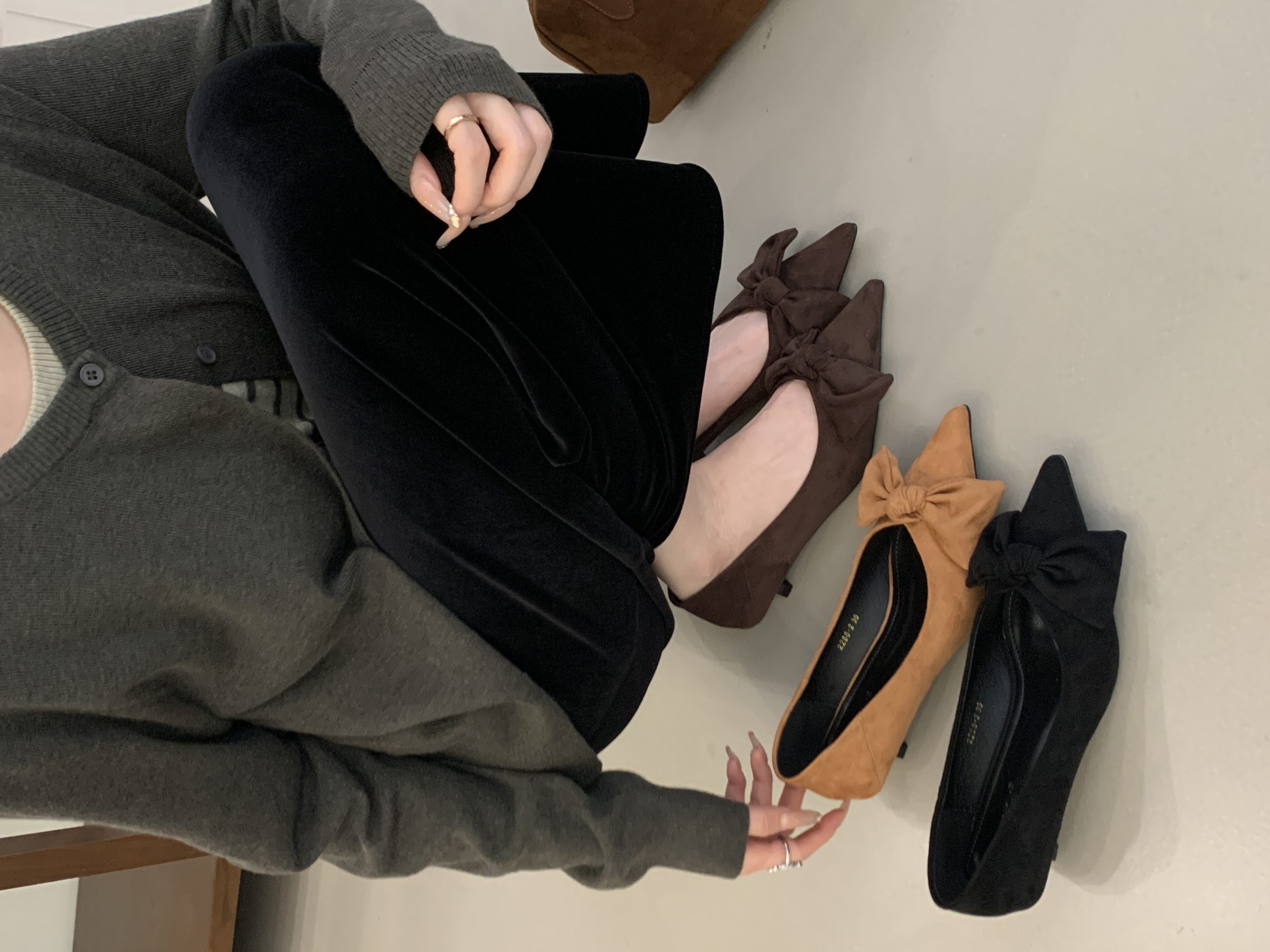 French Style Black High Heel Shoes for Women 2025 New Autumn Spring Velvet Bow Pointed Toe