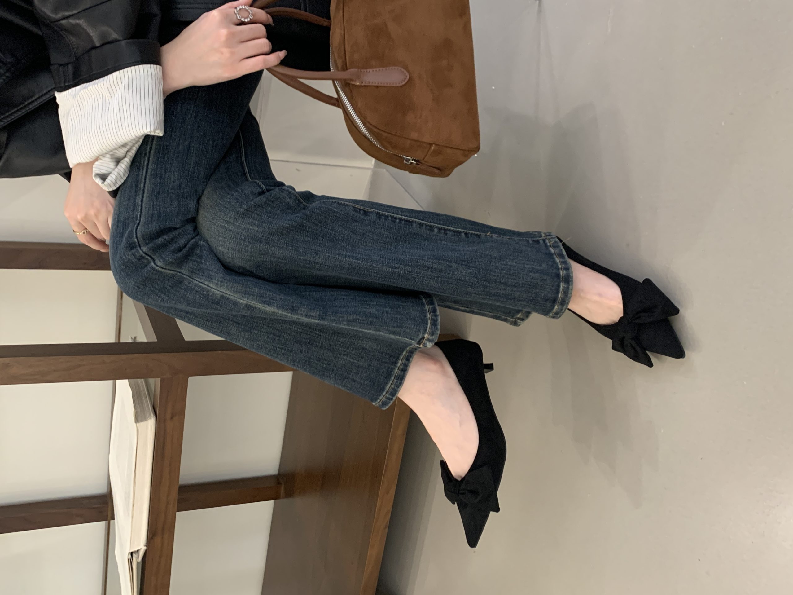 French Style Black High Heel Shoes for Women 2025 New Autumn Spring Velvet Bow Pointed Toe - Image 2
